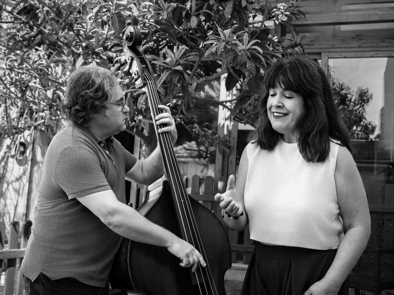 Natalia Cabrera y Antonio Peñalver, voz y contrabajo